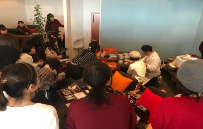 womoと地元企業によるコラボショコラ